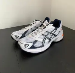 Asics Gel 1130 White Midnight 1201A256 106 review Harper 04