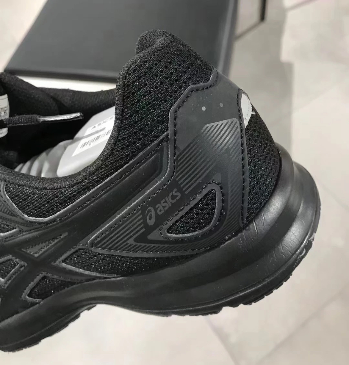 Asics Gel 1130 Black 1201A256-002 review Evelyn 02