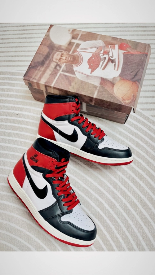 Jordan 1 Retro High OG Black Toe Reimagined DZ5485-106 review 