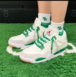 Nike SB X Air Jordan 4 Retro SP Pine Green DR5415-103 review Emily