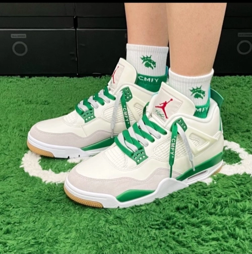 Nike SB X Air Jordan 4 Retro SP Pine Green DR5415-103 review 