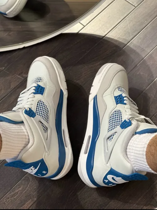 Jordan 4  Military Blue (2024)  FV5029-141 review 