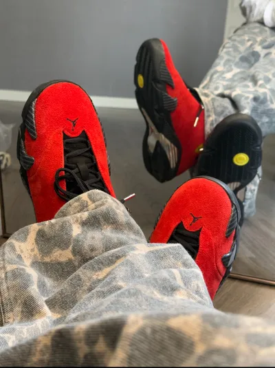 Jordan 14 Retro 'Ferrari' 2025 IF5015-600 review Thomas 01