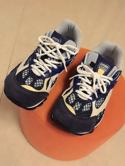 Bottega Veneta Orbit Blue 816635V55B04058 review 