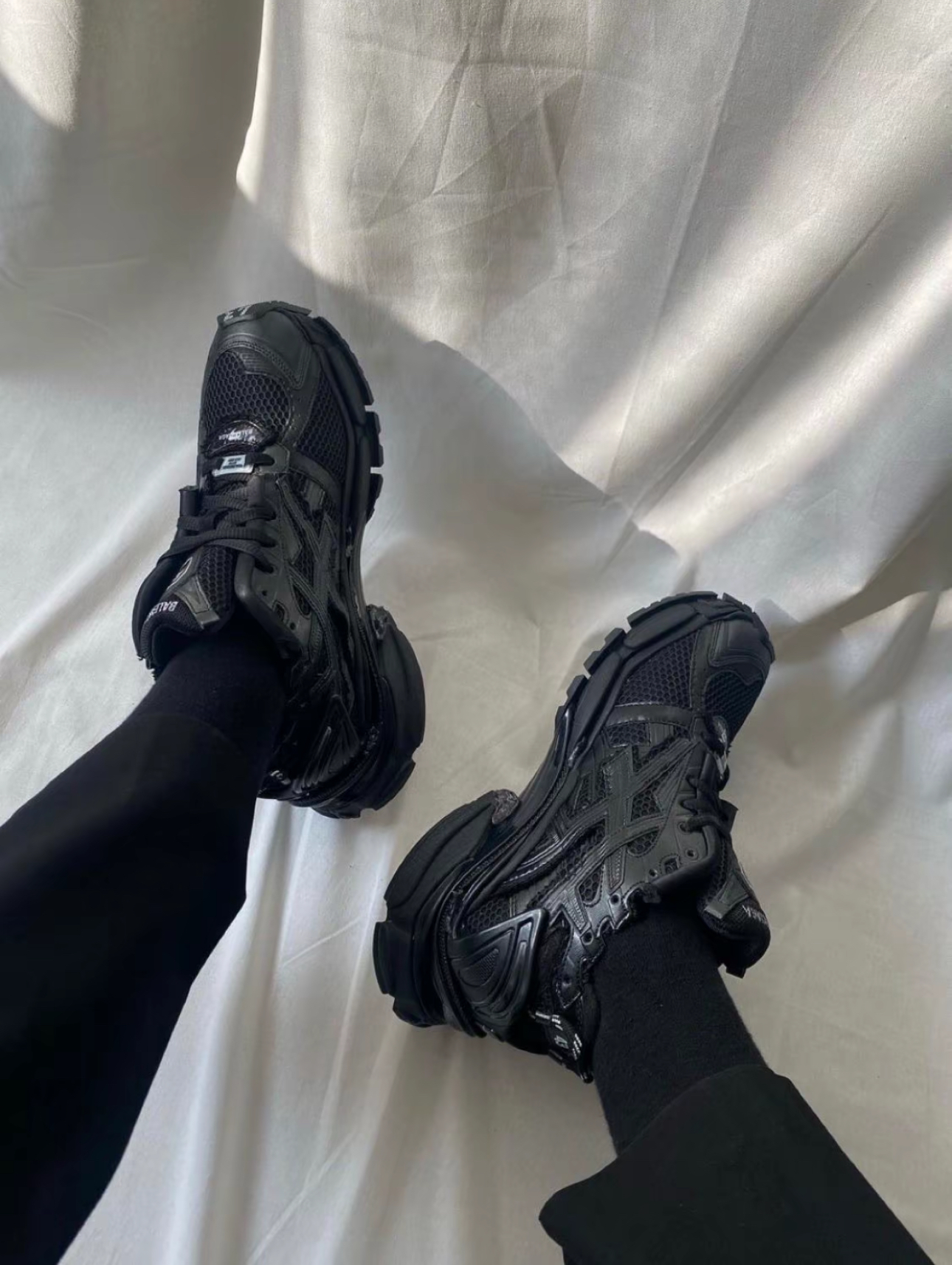 Balenciaga Runner Black 656065W3RA11000  review Grace