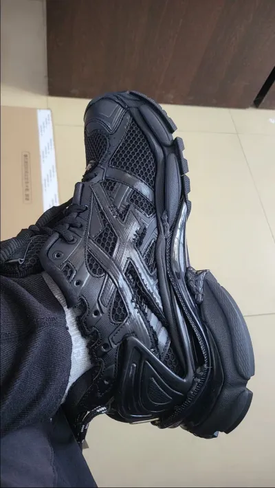 Balenciaga Runner Black 656065W3RA11000  review Kelvin