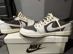 Jordan 1 Travis Scott Low Reverse Mocha Reps Sneaker DM7866-162 review Tim 02