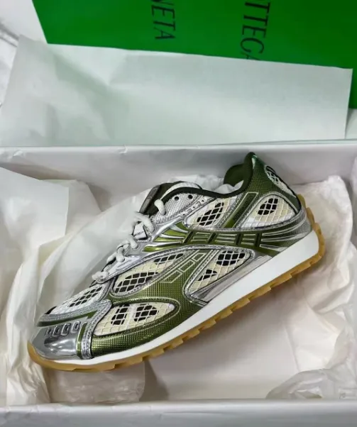 Bottega Veneta Orbit Mud White 741357V2X402848 review Benny