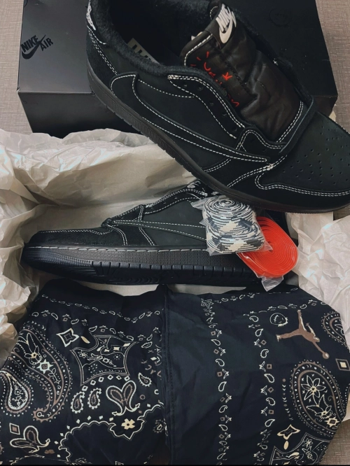 Jordan 1 Retro Low OG SP Travis Scott Black Phantom DM7866-001 review 