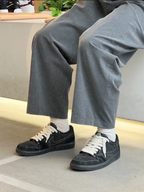 Jordan 1 Retro Low OG SP Travis Scott Black Phantom DM7866-001 review 