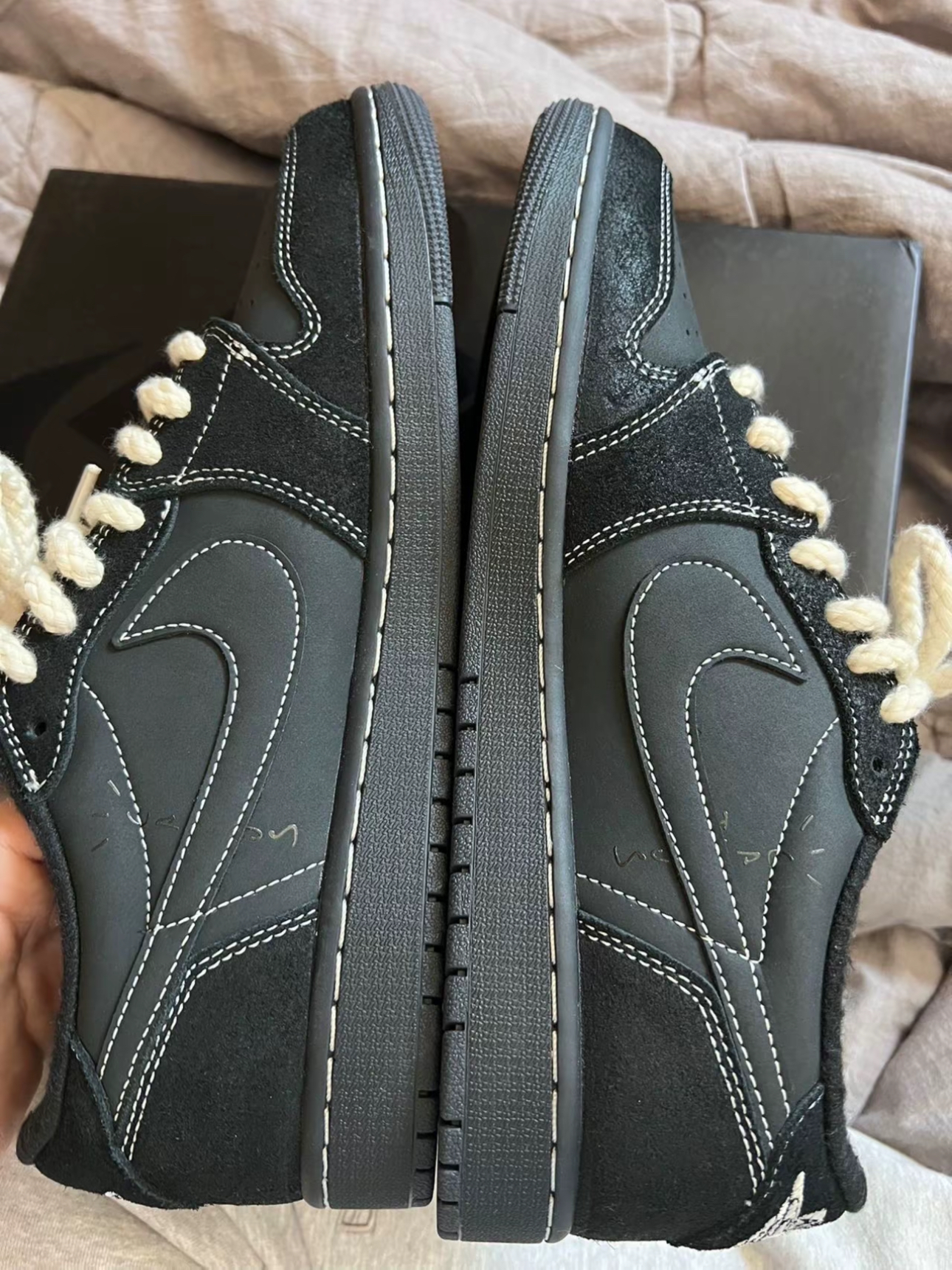 Jordan 1 Retro Low OG SP Travis Scott Black Phantom DM7866-001 review larry