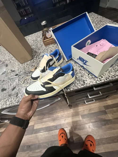 Fragment Design x Travis Scott x Air Jordan 1 Retro Low DM7866-140  review 