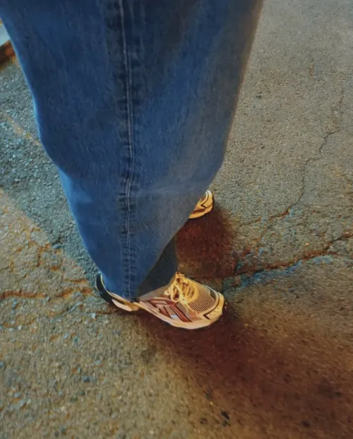 Balenciaga Runner Multicolor 677402W3RB68123 review 