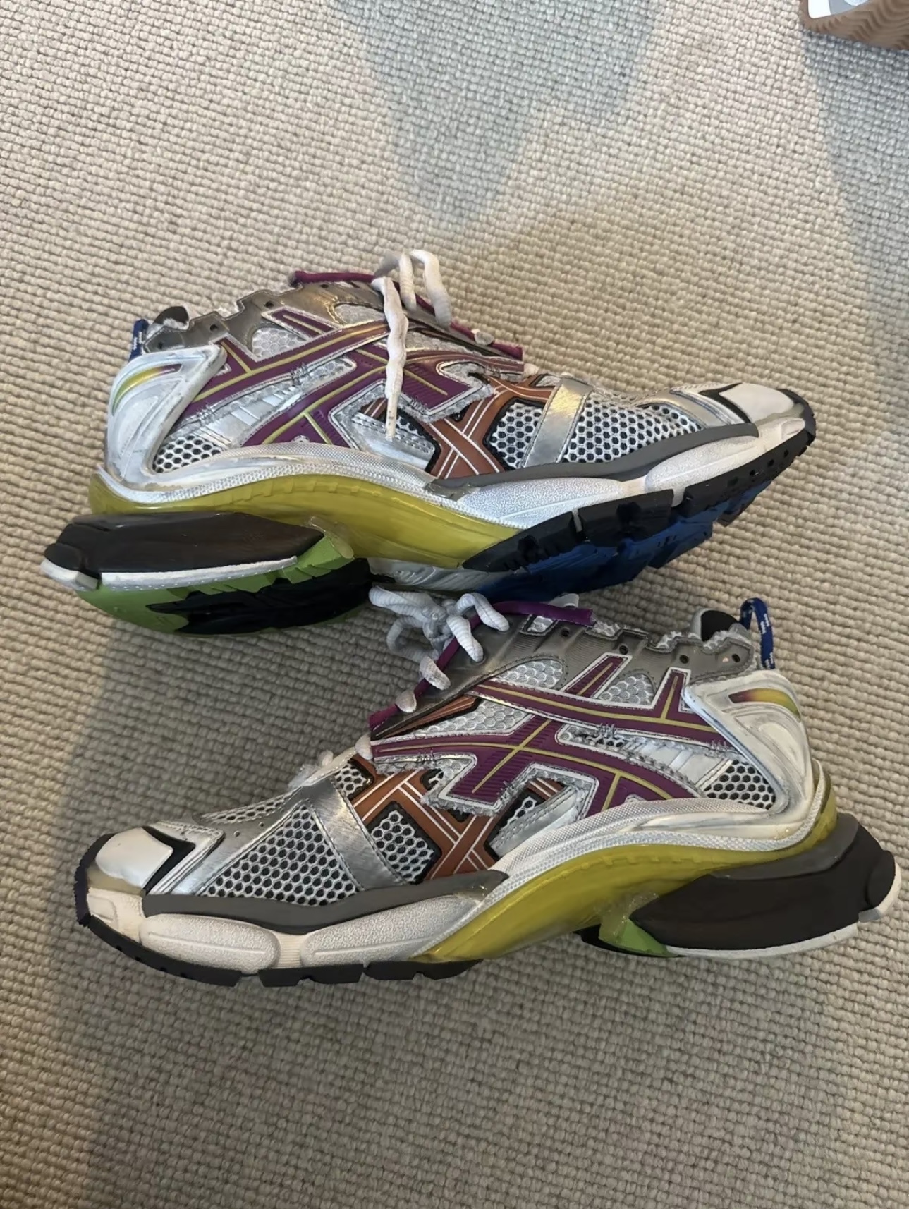 Balenciaga Runner Multicolor 677402W3RB68123 review jack