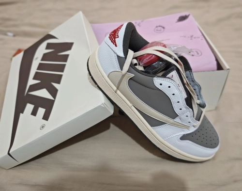 Jordan 1 Retro Low OG SP Travis Scott Reverse Mocha DM7866-162 review 