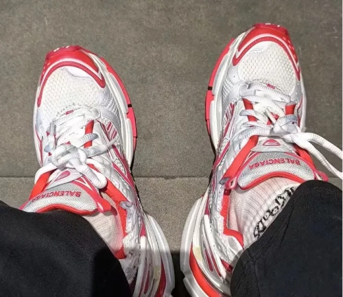 Balenciaga Runner Sneaker White Red 677403 W3RB2 9060 review 