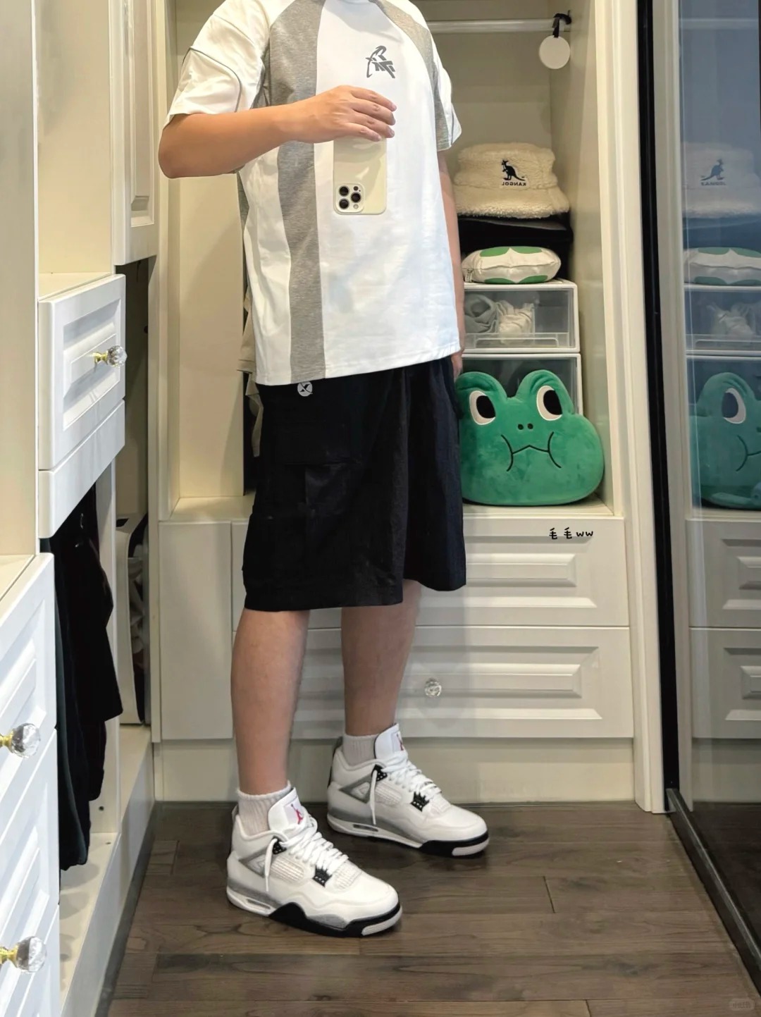 Jordan 4 Retro White Cement 840606-192 review sjoerd