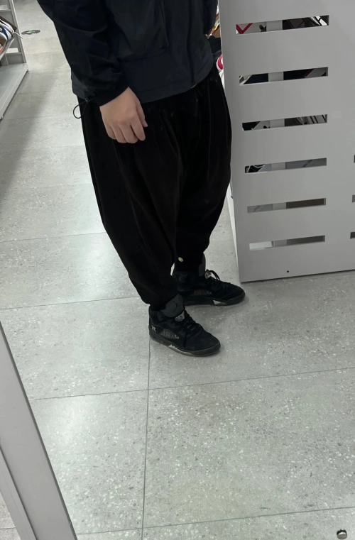 Jordan 5 Retro PSG Paris Saint-Germain Off Noir HQ3004-001 review 