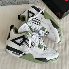 Jordan 4 Retro Seafoam AQ9129-103 review James