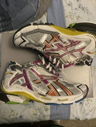Balenciaga Runner Gardient White Multi 772774 WRUNG 9800 review 