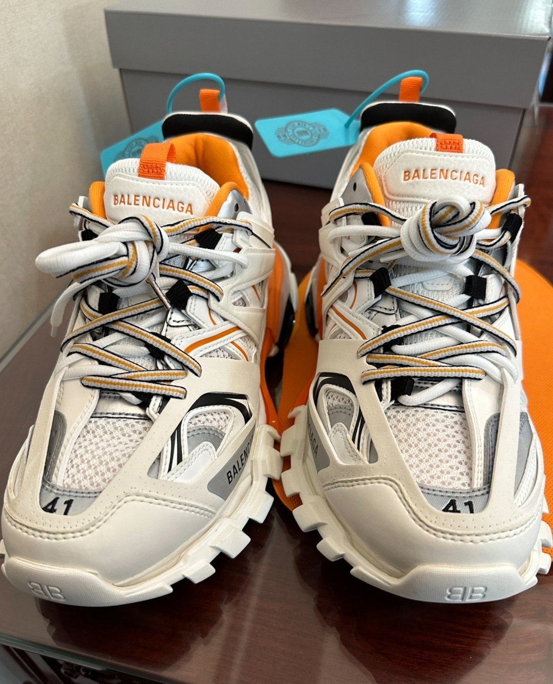 Balenciaga Track LED White Orange 542436 W1GB7 9059 review Noah