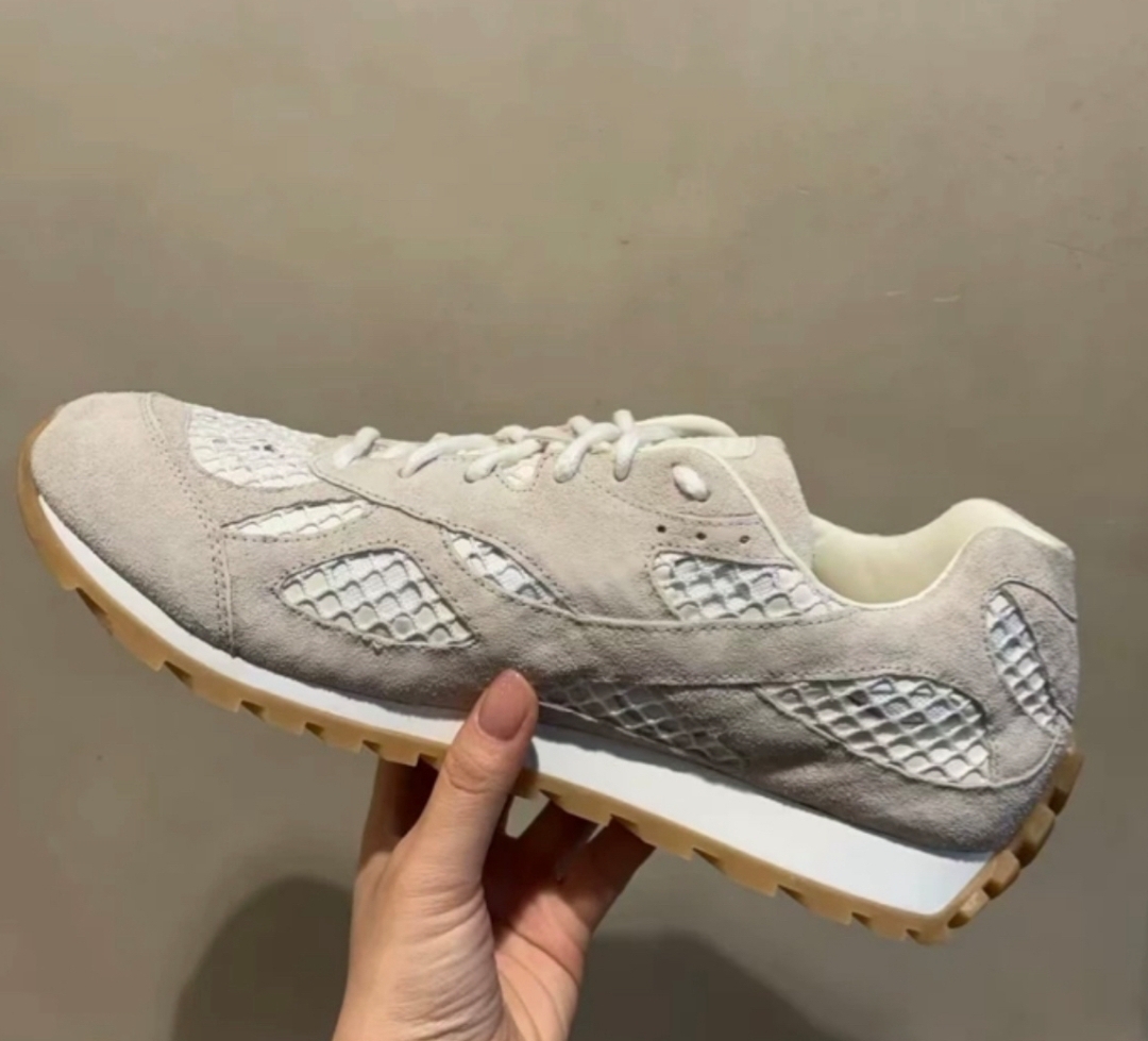 Bottega Veneta Orbit Sea Salt 797306V4JE19031 review Henry