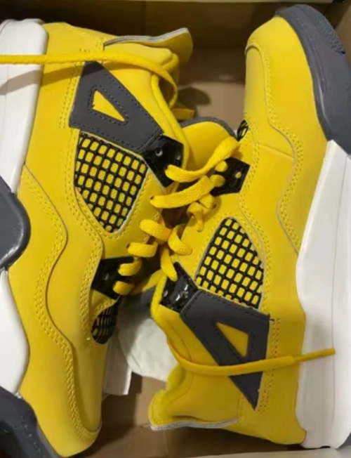 Jordan 4 Retro Lightning CT8527-700 review 