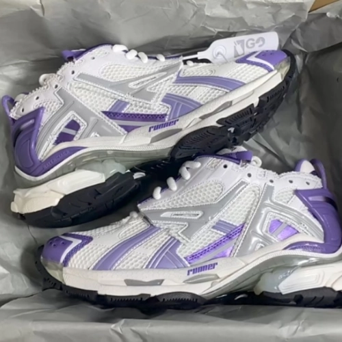 Balenciaga Runner Purple Grey 677402 W3RB3 5901 review 