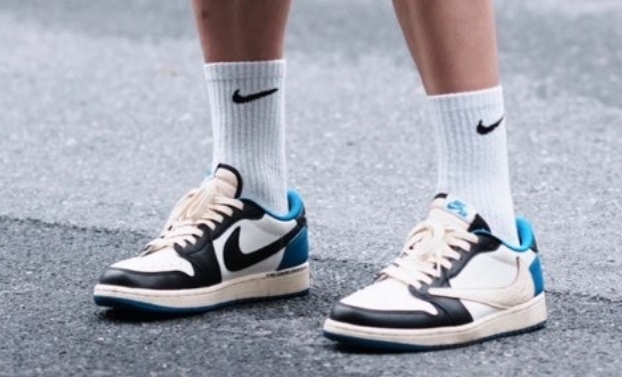 Jordan 1 Retro Low OG SP Fragment x Travis Scott DM7866-140 review Lucas Garcia