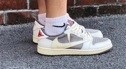Jordan 1 Retro Low OG SP Travis Scott Reverse Mocha DM7866-162 review 