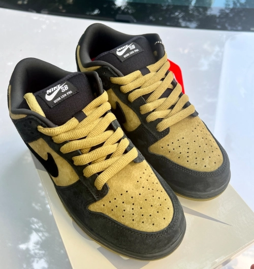 Nike SB Dunk Low Supreme 94 Camper Green HQ8487-300 review 