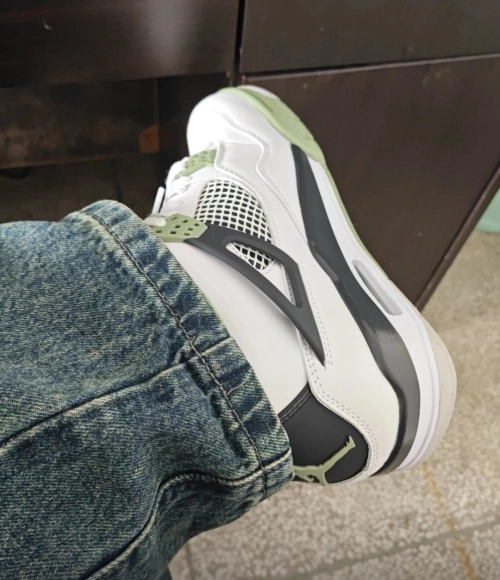 Jordan 4 Retro Seafoam AQ9129-103 review 