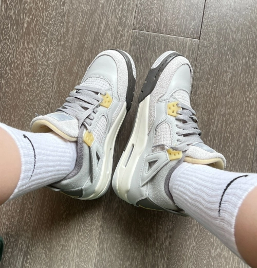Jordan 4 Retro SE Craft Photon Dust DV3742-021 review 