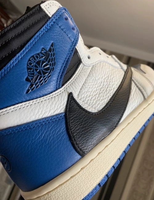 Jordan 1 Retro High OG SP Fragment x Travis Scott DH3227-105 review 