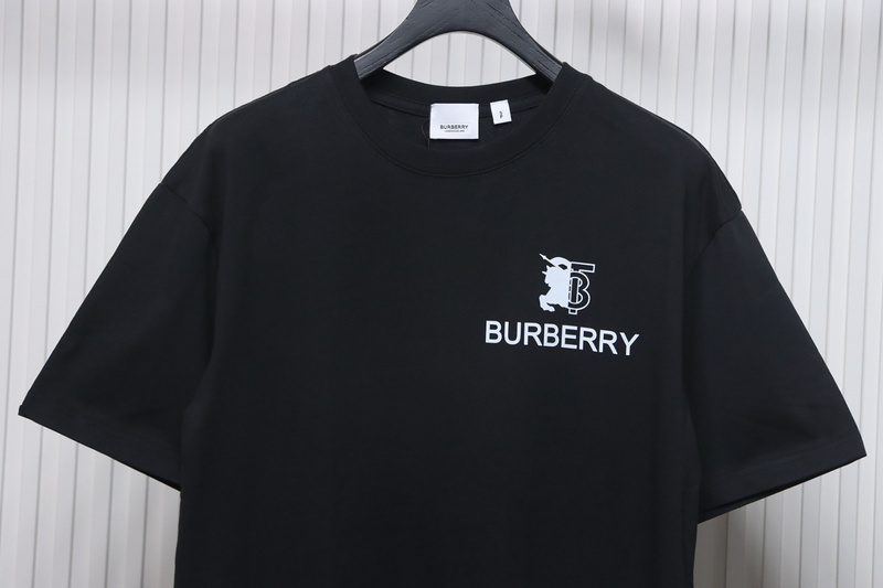 PK God Batch Burberry Spliced ​​War Horse Short Sleeve T-Shirt
