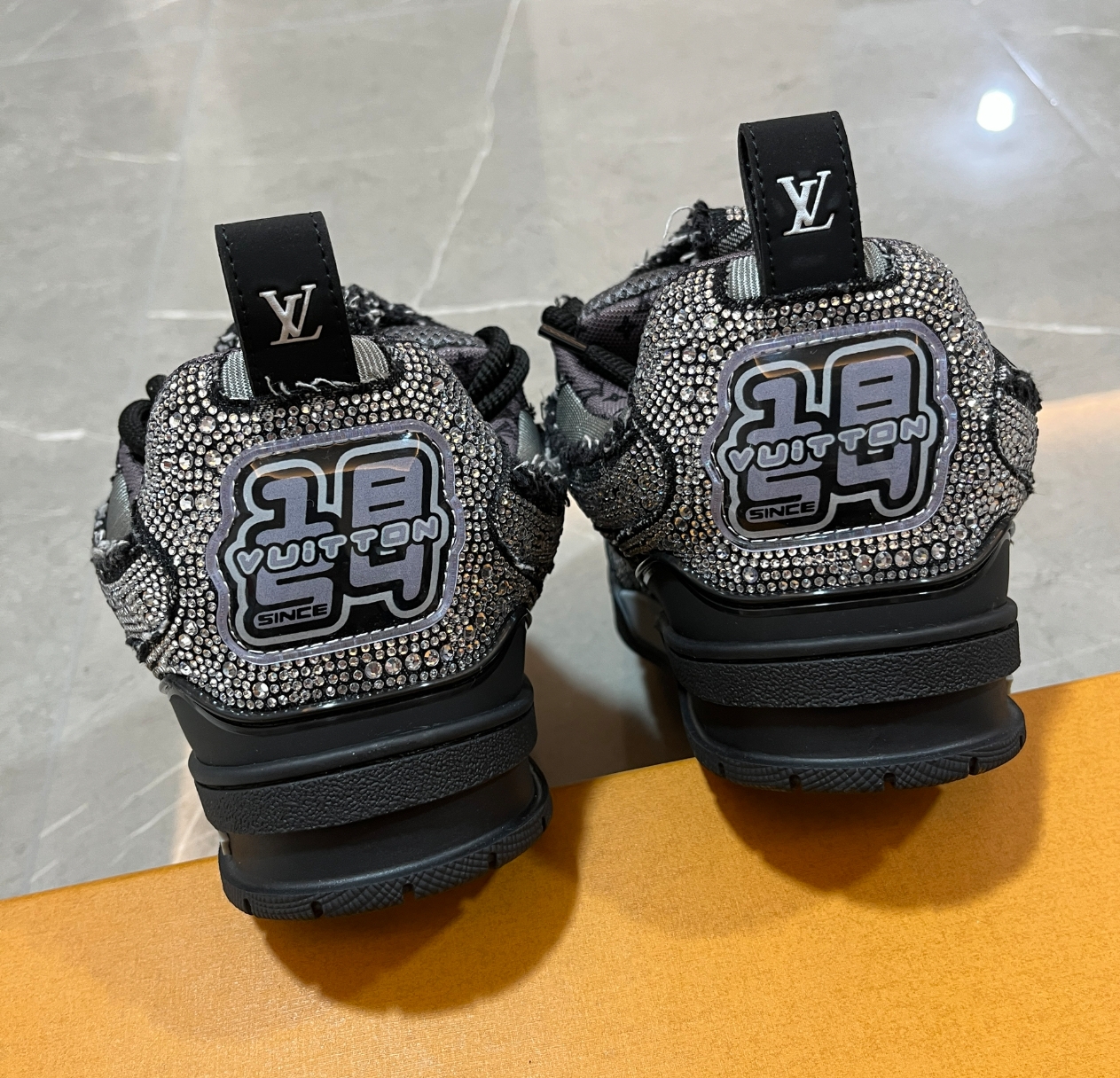 PK God Batch LOUIS VUITTON Swarovski™ crystals Skate Sneakers review J*** 04
