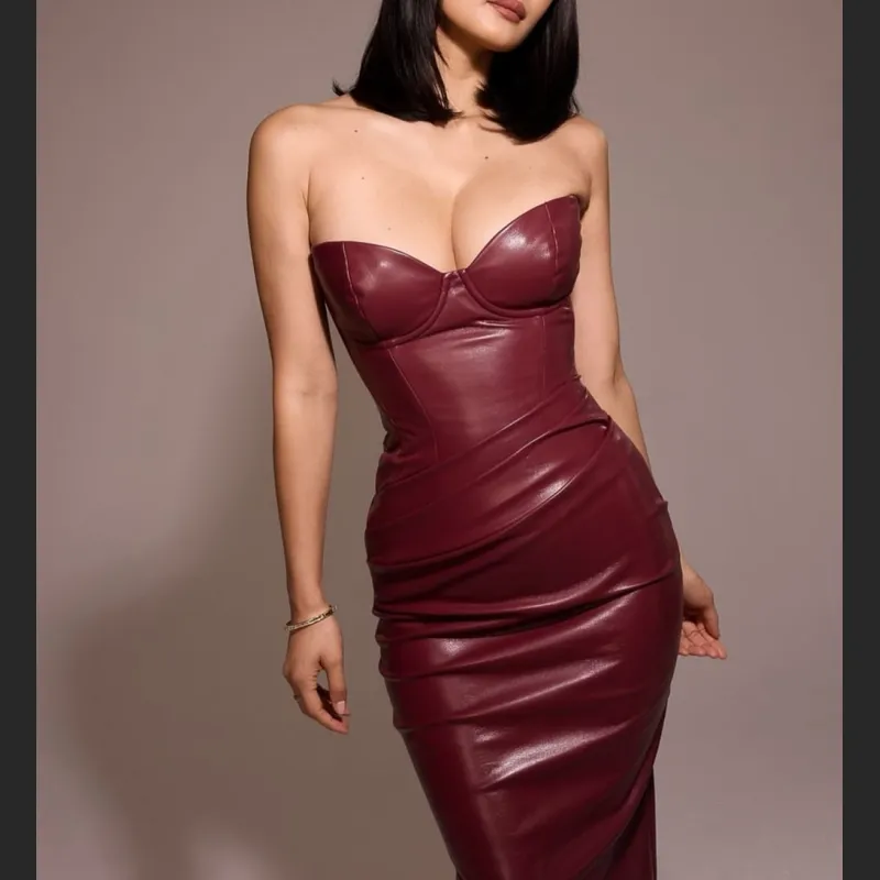Pu Spicy Girl Strapless Tied Pleated Slit Dress