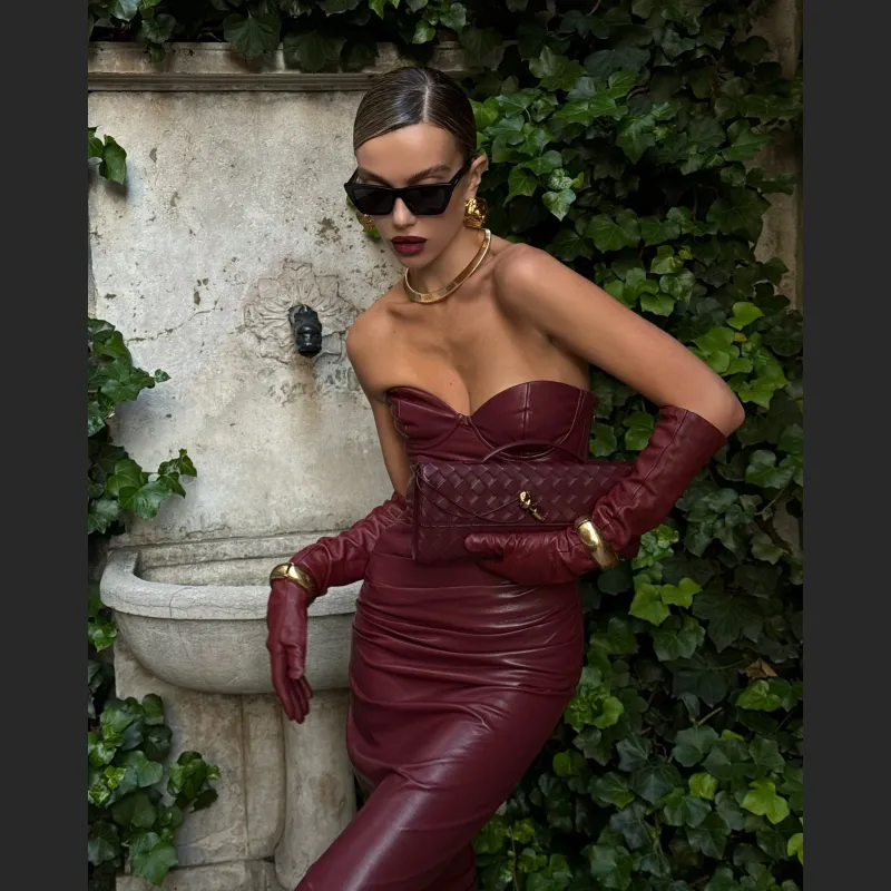 Pu Spicy Girl Strapless Tied Pleated Slit Dress