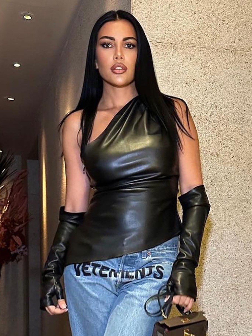 Trendy Sleeveless Sloping Collar PU Vest With Sleeve Top