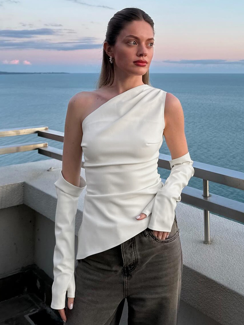 Trendy Sleeveless Sloping Collar PU Vest With Sleeve Top