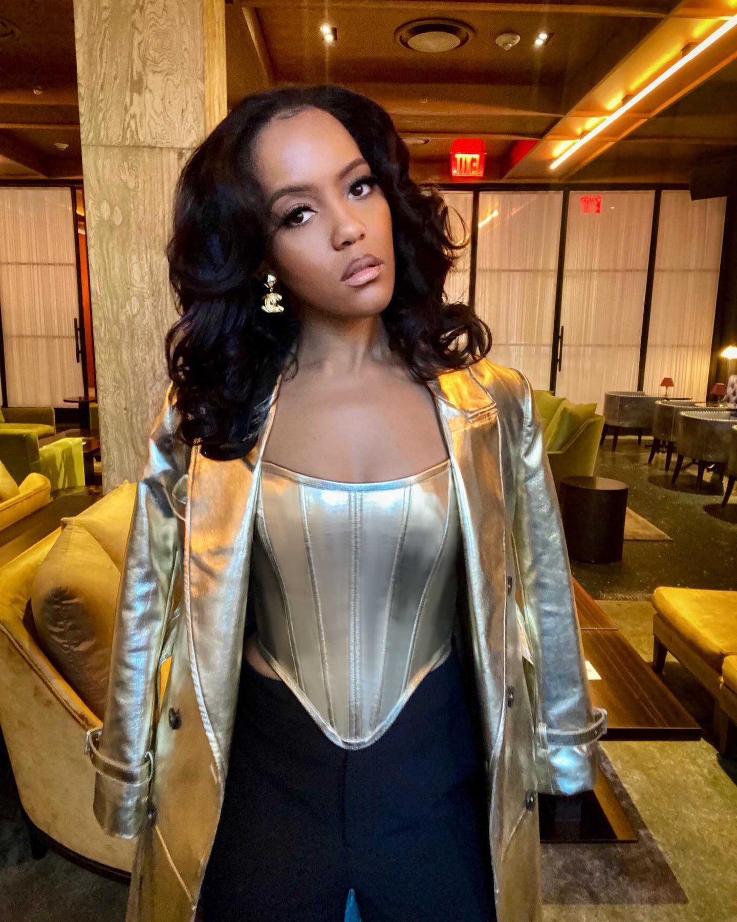 Fashionable Metallic Waistband Top Sexy Base Shirt Strapless Vest