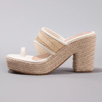 Hemp Rope Slope And Thick Soled Sandals With Toe Pinching 01