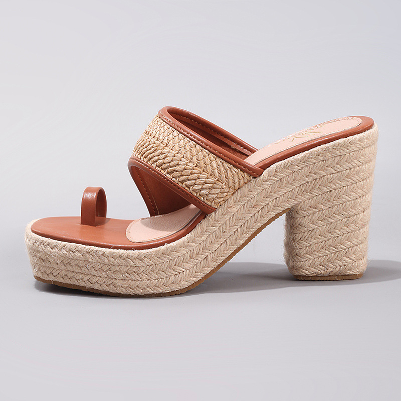 Hemp Rope Slope And Thick Soled Sandals With Toe Pinching