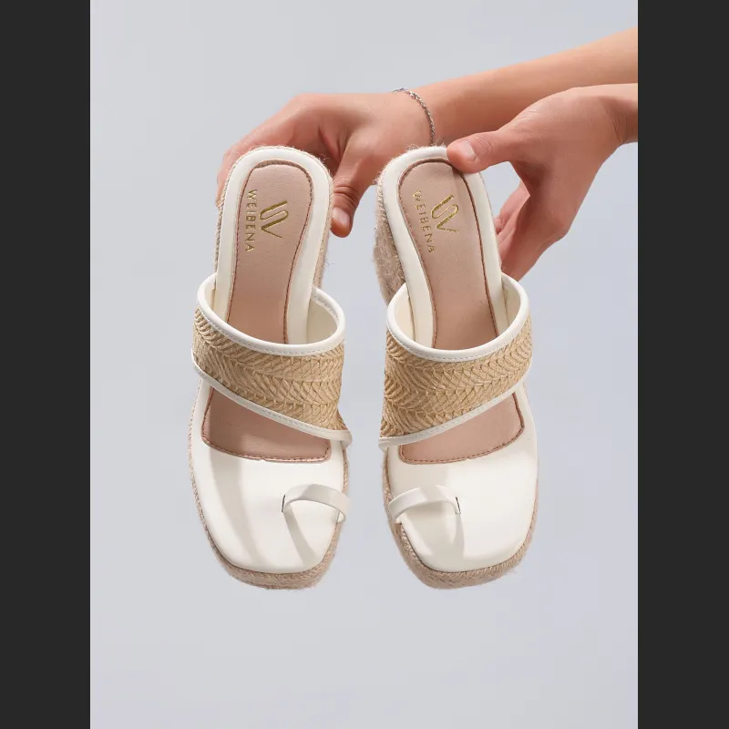 Hemp Rope Slope And Thick Soled Sandals With Toe Pinching