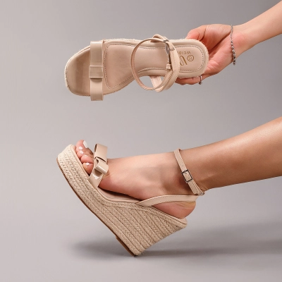 Holiday Leisure High-Heeled Slippers Waterproof Table 01