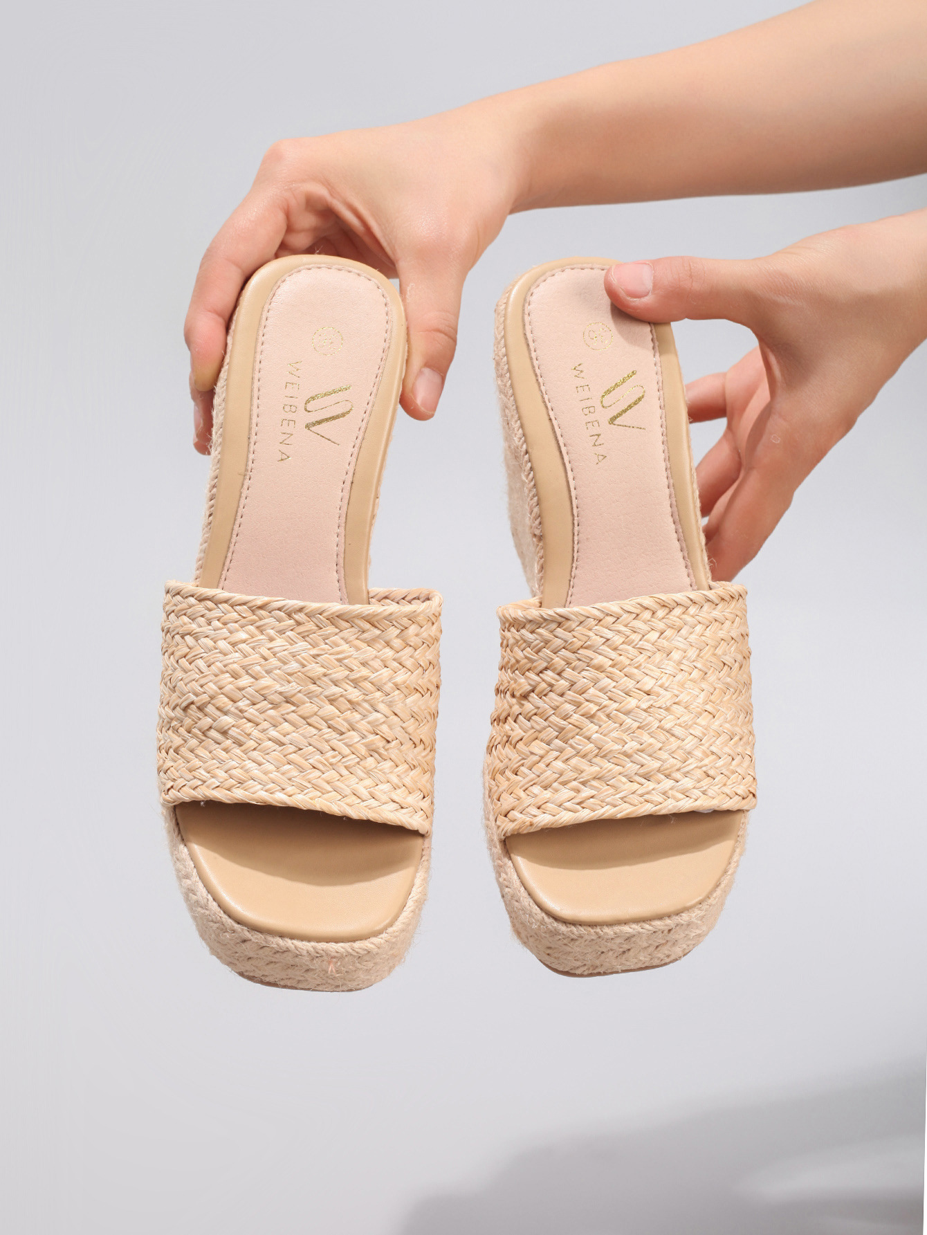 Slope Heel Thick Soled Sandals Woven With Grass Rope