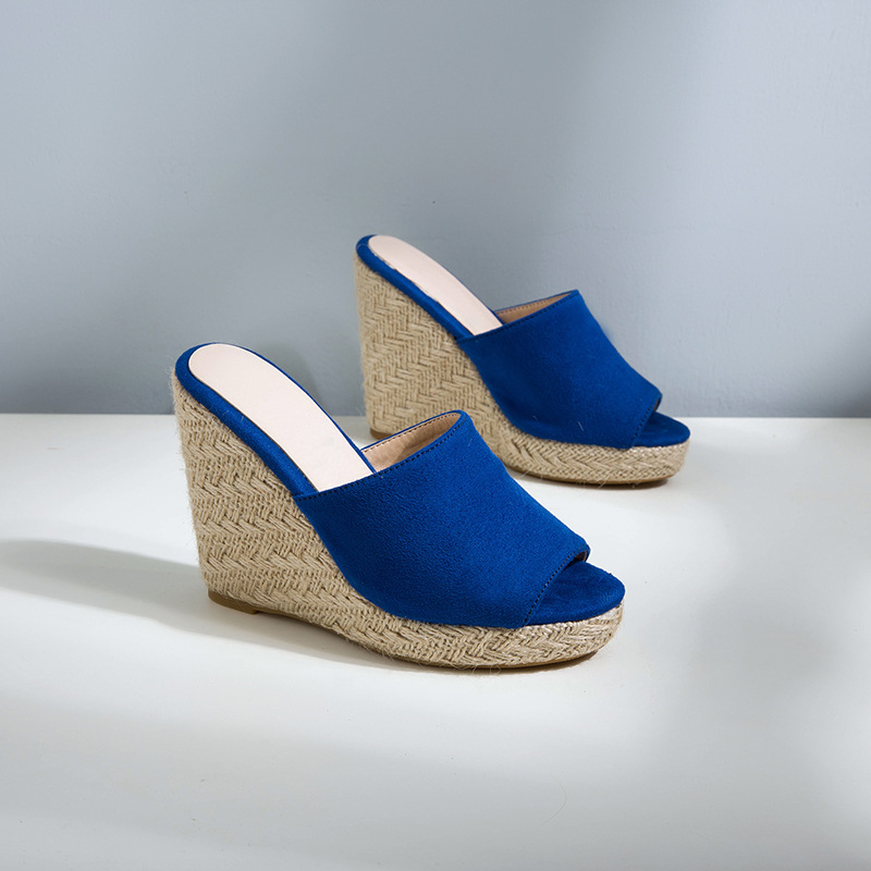 Suede Outdoor Sandals With Sloping Heels For Casual Wear