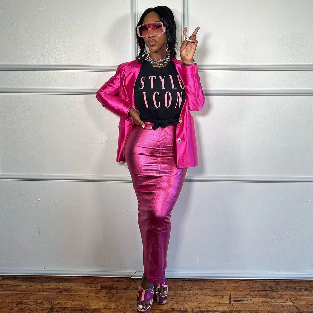 Butt Hugging Pull Tab Split PU Skirt