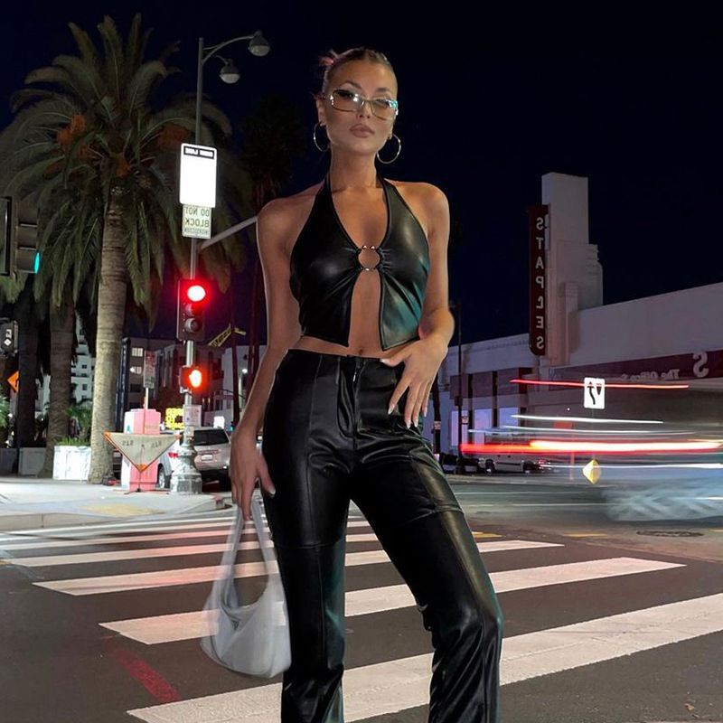 Fashionable Neck Hanging Sexy Hollow Out Backless And Navel Exposed Pu Vest