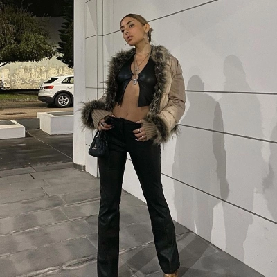 Fashionable Neck Hanging Sexy Hollow Out Backless And Navel Exposed Pu Vest 01